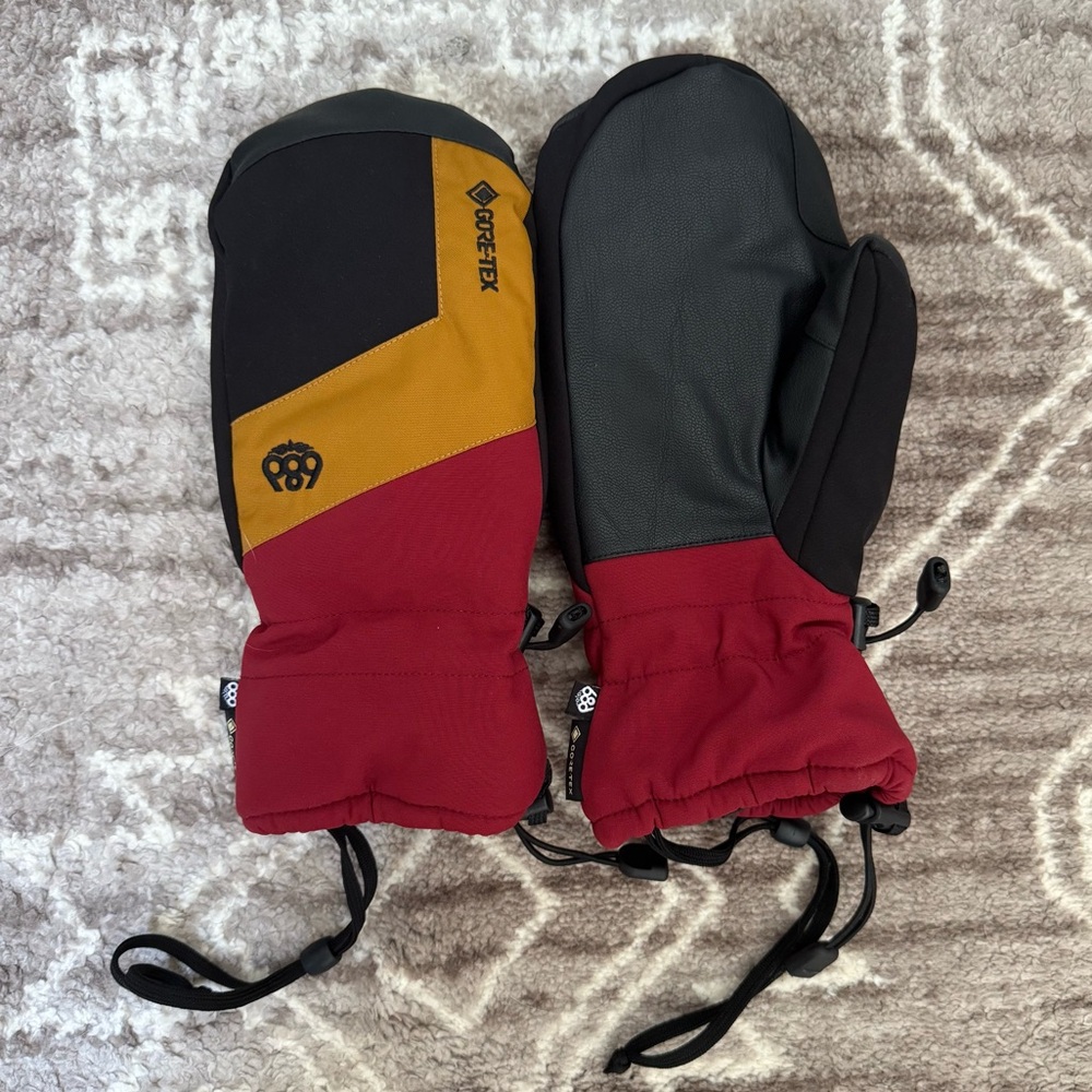 686 GoreTex Insulated Mittens Large